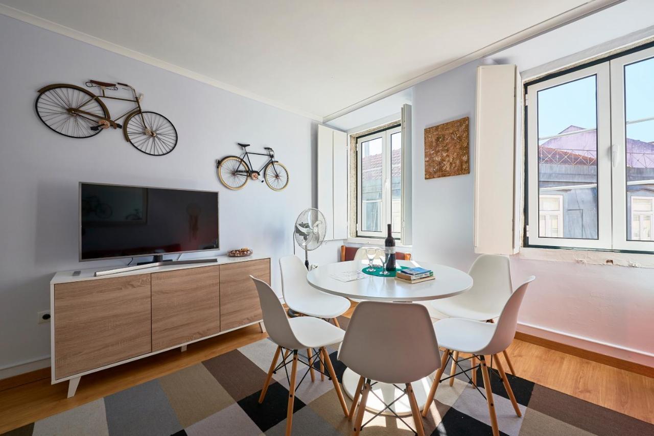 Aesthetic Riverview Apartment In Historical 리스본 외부 사진