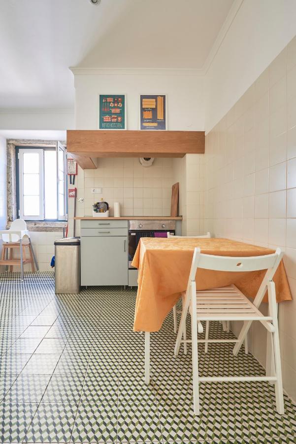 Aesthetic Riverview Apartment In Historical 리스본 외부 사진