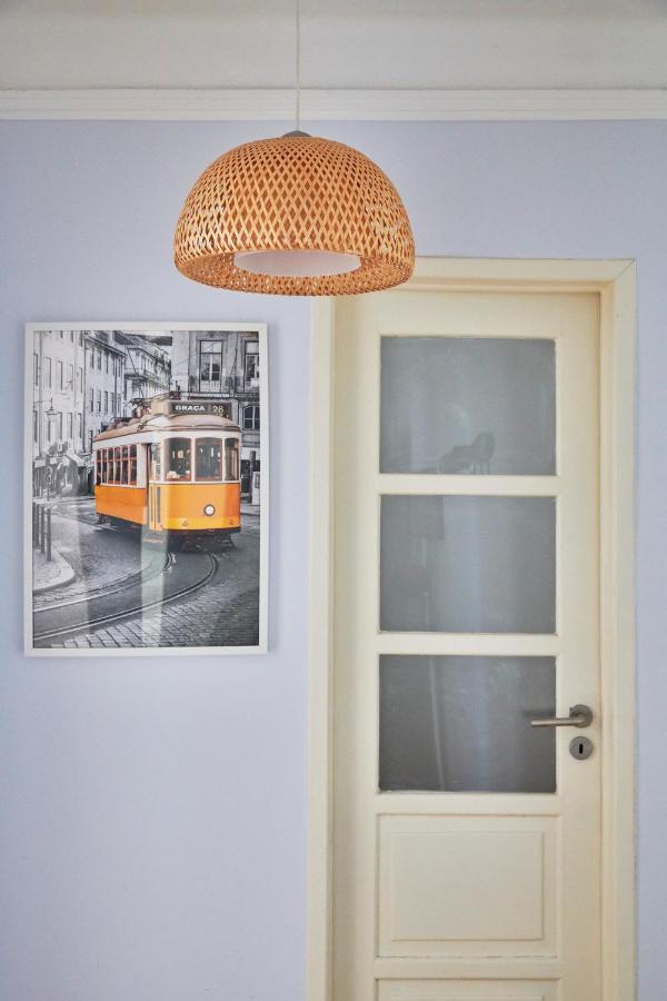 Aesthetic Riverview Apartment In Historical 리스본 외부 사진